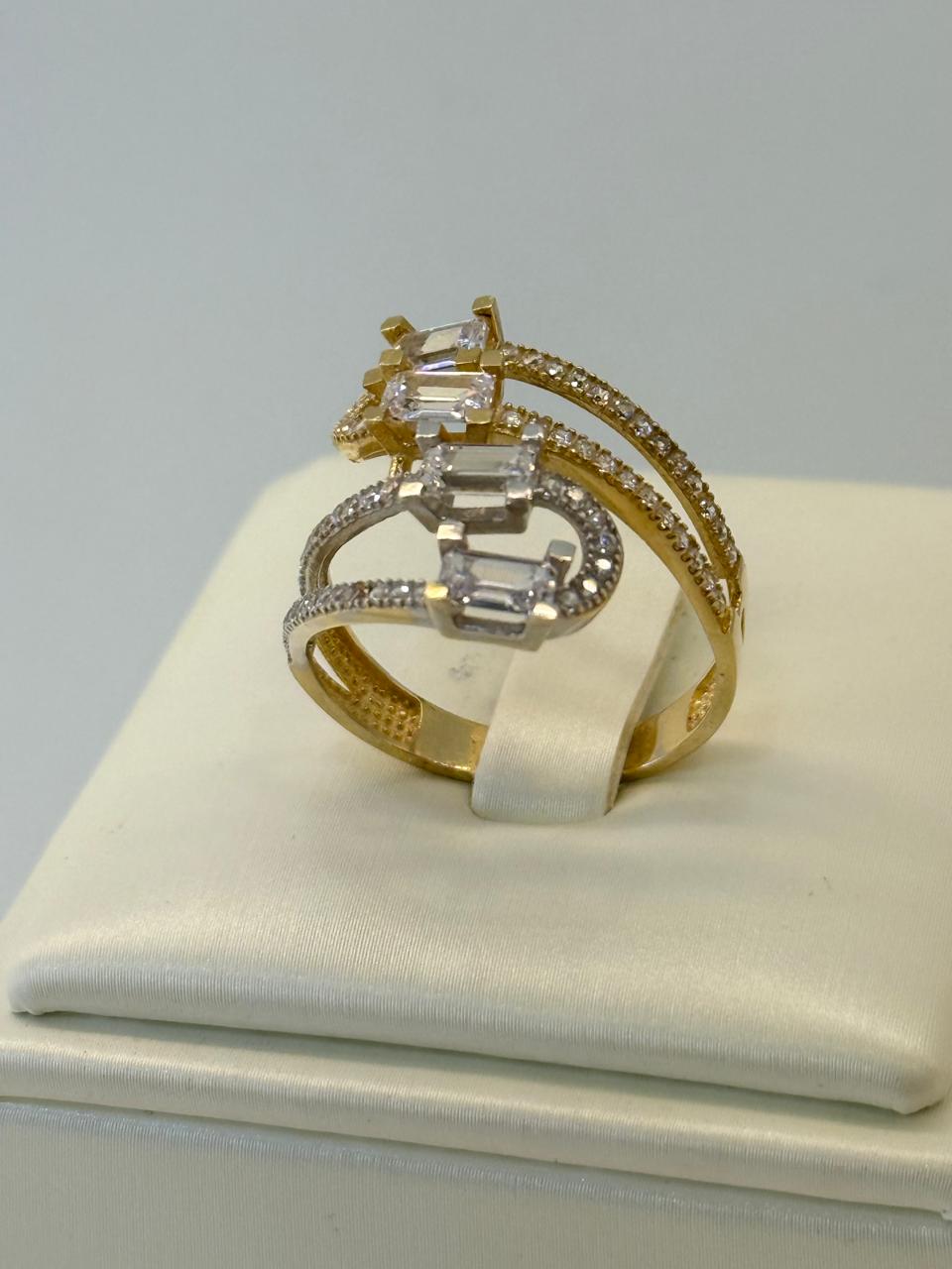 ANILLO ENTRELAZ OROB Y AMAR T8 18K 4.6G